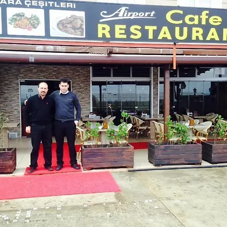 Bed & Breakfast Airport *